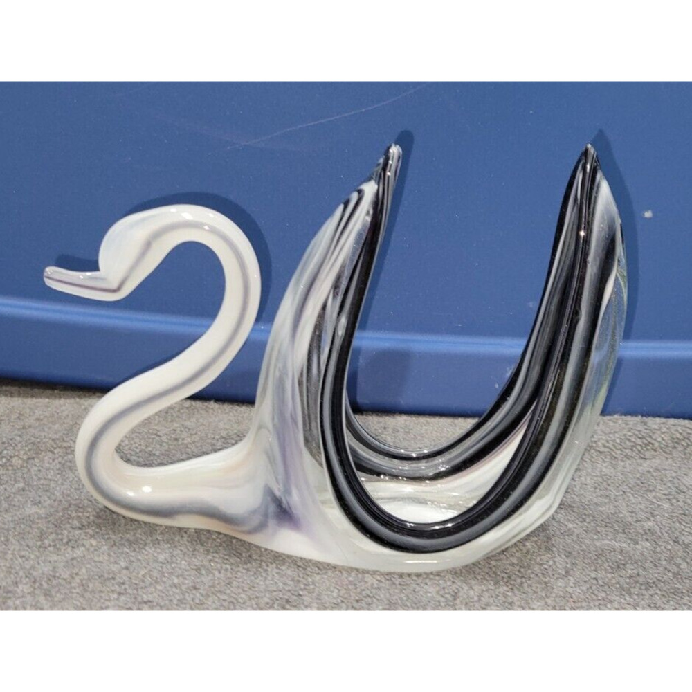 Wagon Hill Cherokee Black White Fluid Swan Hand Made Art Glass Trinket Dish SEE